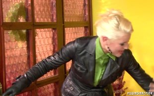 This hardcore lesbian blonde licks to get piss in her mouth